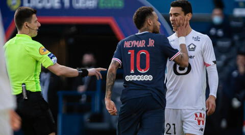 Neymar se pelea con jugador de Lille y es expulsado.