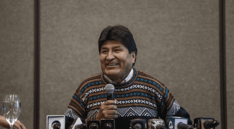 Expresidente de Bolivia sigue dando conferencias de prensa.