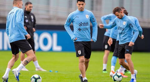 Luis Suárez y Coates dos bajas importantes de Uruguay.