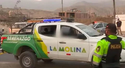 La víctima y su madre fueron auxiliadas luego de ser atacadas por el policía. Foto: captura de Panamericana