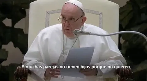 Papa Francisco generó debate con sus comentarios en el Vaticano.