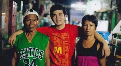 Filipinas: joven empresario regala mansión a su familia adoptiva por criarlo desde que era bebé