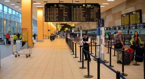 Covid-19: eliminan el distanciamiento social en aeropuertos del país [VIDEO]
