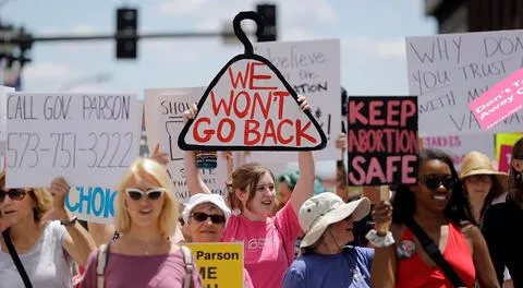 Estados Unidos derogó el derecho constitucional al aborto.