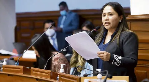 Congresista Heidy Juárez aseguró que hay un topo en APP