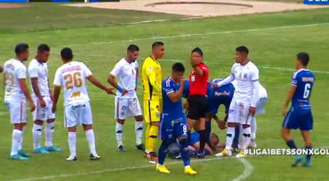 Jugador de Mannucci se lesionó y salió del campo de juego en ambulancia [VIDEO]