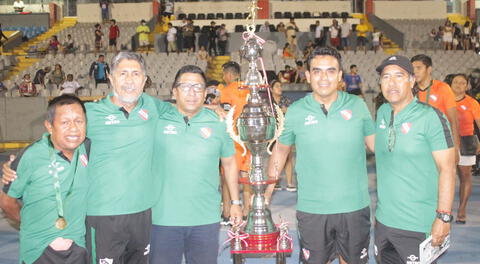 Espera  Estudiantil CNI llevarse el trofeo de campeón de la Copa Perú .