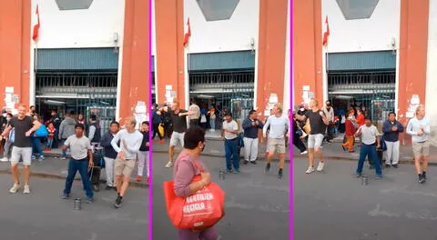 Los turistas se pusieron a bailar con el joven y se robaron el show.