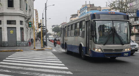 Corredor Azul recorriendo calles de Lima