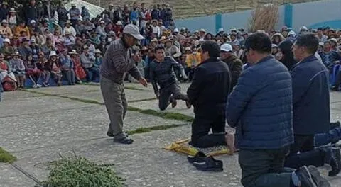 Puno: ronderos castigan a alcalde por irse a Lima sin avisar