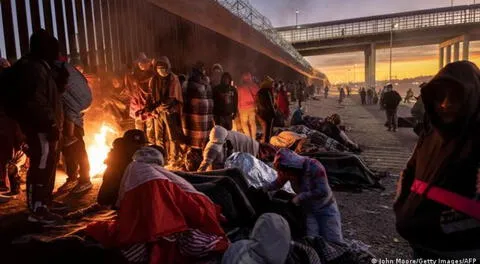 Migrantes acampando