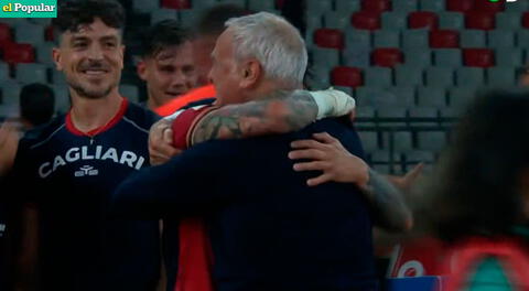 Gianluca Lapadula y Claudio Ranieri se dan un emotivo abrazo.
