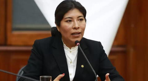 Corte Suprema ordena captura inmediata contra la expremier Betssy Chávez.