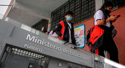 Los alumnos de diversas escuelas se alistan para las próximas vacaciones escolares.