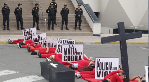 Trabajadoras sexuales piden ayuda a la PNP tras avance de las mafias en Lima.