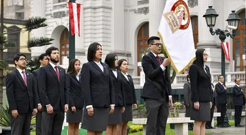 En el Perú hay una carrera  a la que solo podrás presentarte dos veces en la vida, pero si ingresas tendrás grandes beneficios.