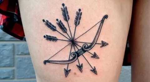 Conoce el significado del tatuaje de arco y flecha.