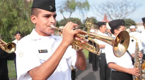 Jóvenes pueden asimilarse cumpliendo los requisitos