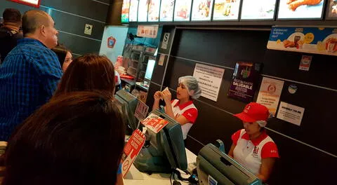 Personal de seguridad de KFC dañó el teléfono celular del cliente, aseguró el Indecopi.