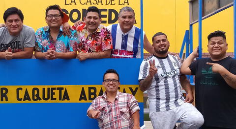 Productores junto a las figuras de La Casa de la Comedia.