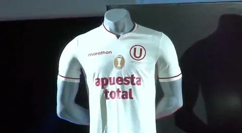 Universitario presentó su nueva camiseta versión 2024.