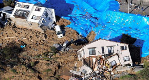 Terremoto de 7,6 y tsunami en Japón dejan al menos 73 muertos.