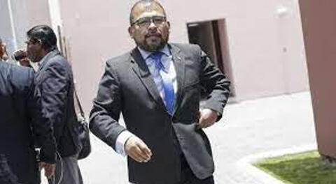 El ex alcalde de Arequipa Omar Candia Aguilar fue absuelto por la Corte Suprema