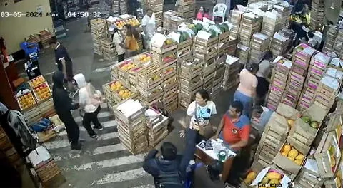 Los delincuentes sorprendieron a los comerciantes y clientes en el Mercado de Frutas.