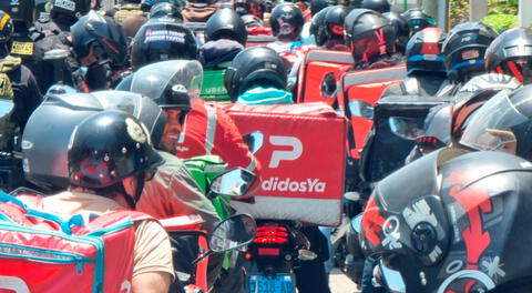 Motorizados llegaron hasta las oficinas de Rappi, Pedidos Ya, Uber, entre otros.