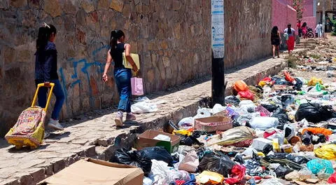 Padres de familia exigen limpieza a las autoridades de Chiclayo.