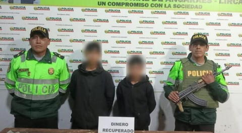 Mamá entregó a sus hijos a la policía porque no toleró que sean ladrones en Huancavelica.