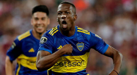 Luis Advíncula fue una de las figuras de Boca Juniors ante River Plate.