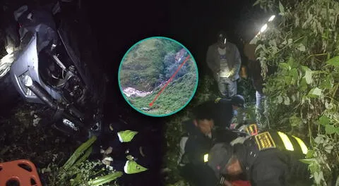 Camioneta con médicos se despista y cae abismo en San Miguel de Cajamarca.