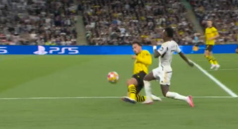 Vinícius Jr. fingió falta de Hummels y el árbitro terminó cobrando en Final Champions League