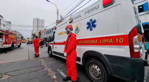 Bombero se disparó accidentalmente con su arma de fuego, pero está fuera de peligro.