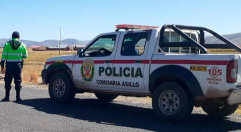 Policías de Carretera llegaron al lugar del accidente y confirmaron el deceso del motociclista.