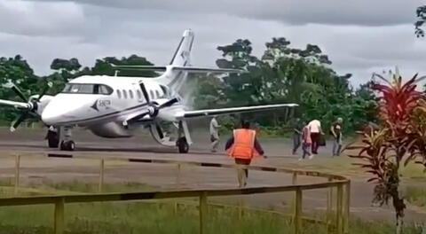 El terror se apoderó de los pasajeros, que salieron huyendo de la avioneta.