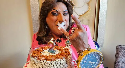 Carlos Álvarez parodia a Dina Boluarte por su silencio ante la presa y sus Rólex