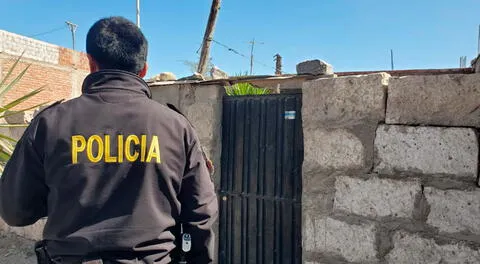 Agentes de la Policía llegaron hasta la casa del padre de familia, donde confirmaron su deceso.