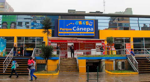 Parque Cánepa es un lugar icónico ubicado dentro del emporio comercial de Gamarra.