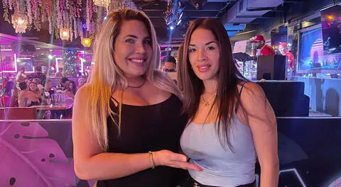 Anelhí Arias Barahona junto a su prima Lisset Parra.