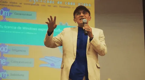 El Dr. Pérez-Albela se ha convertido en un referente para miles de personas que buscan transformar su calidad de vida.