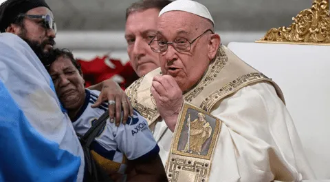 Argentina honra al papa Francisco con emotivo decreto de duelo nacional.
