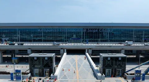 Con este nuevo aeropuerto, se prevé un aumento en la demanda de profesionales capacitados en el sector turístico.