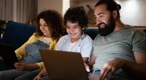 Además, Movistar recibió el reconocimiento de "Mejor red de internet del Perú" por Ookla®. Fuente: Difusión.