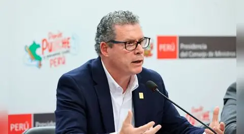 Ministerio de Educación aclara polémica por supuestas compras de ropa y galletas