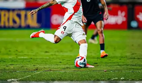 ¿Quién merece ser el mejor jugador de la liga peruana según goles y estadísticas?