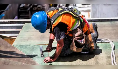 Permisos de trabajo más CORTOS en EE. UU.: quiénes serán los MÁS perjudicados