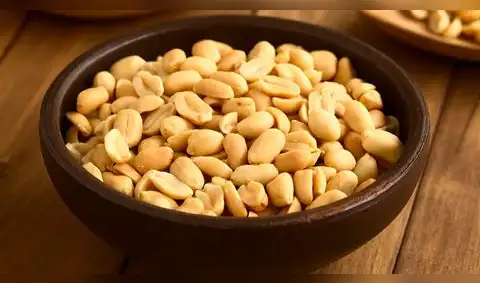 ¿Es saludable comer maní? Beneficios, riesgos y cómo consumirlo