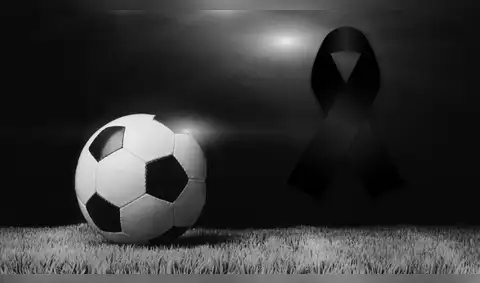 Luto en el fútbol: Hallan sin vida a reconocido exfutbolista dentro de su vehículo